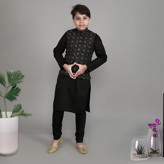 Cotton silk 3pcs Kurta Set - gold Zari and grey colored thread embroidery - Black